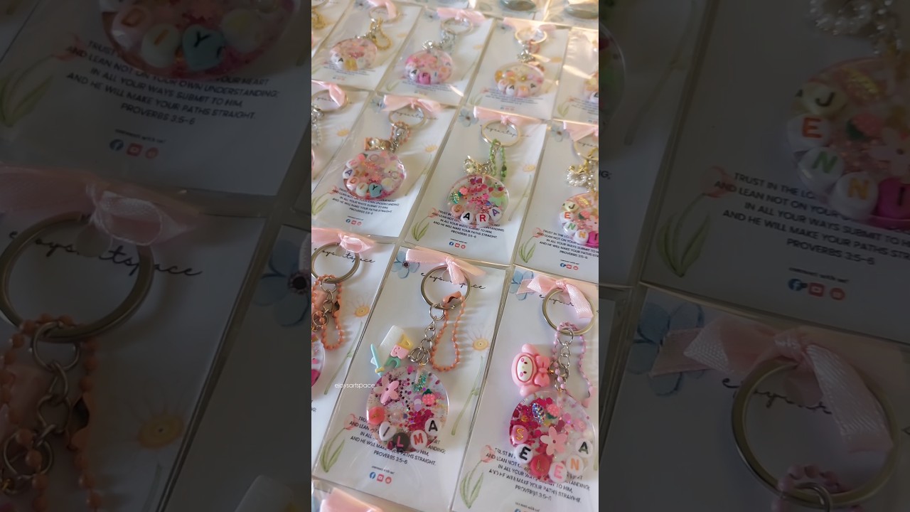 just start. you will learn along the way. #resincrafts #resinart #diykeychain #resinforbeginners